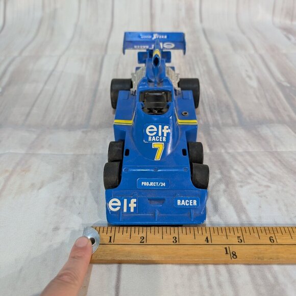 Vintage 1977 Tyrrell P34 6 Wheel Elf Racing Car - Picture 6 of 13